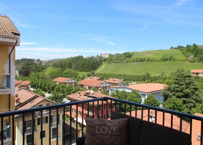 Cozy Renovated Designer With Special Price Winter 2026