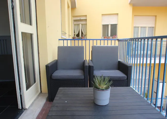 Cozy Renovated Designer With Special Price Winter 2026 Appartement *