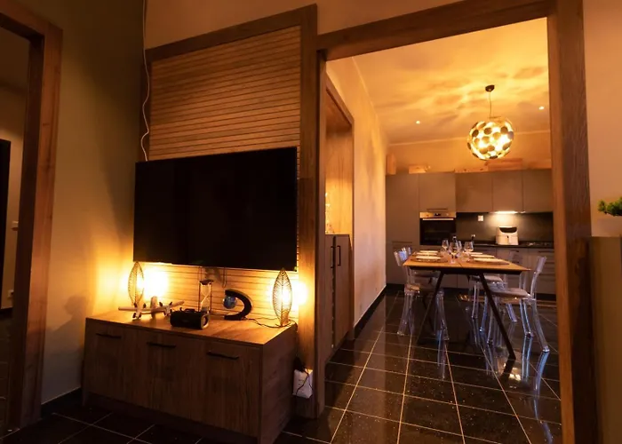 Cozy Renovated Designer With Special Price Winter 2026 Appartement