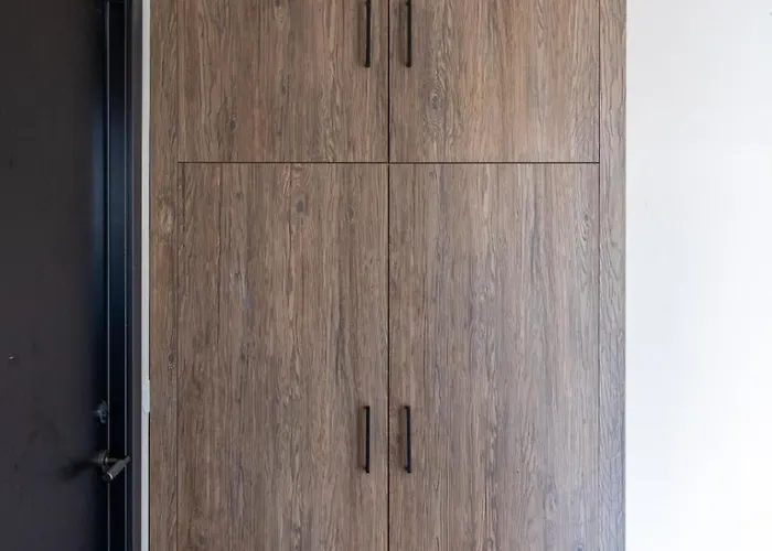 Cozy Renovated Designer With Special Price Winter 2026 *